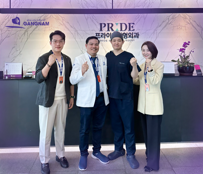 hình ảnh Bác Cường và các bác sĩ hàn quốc