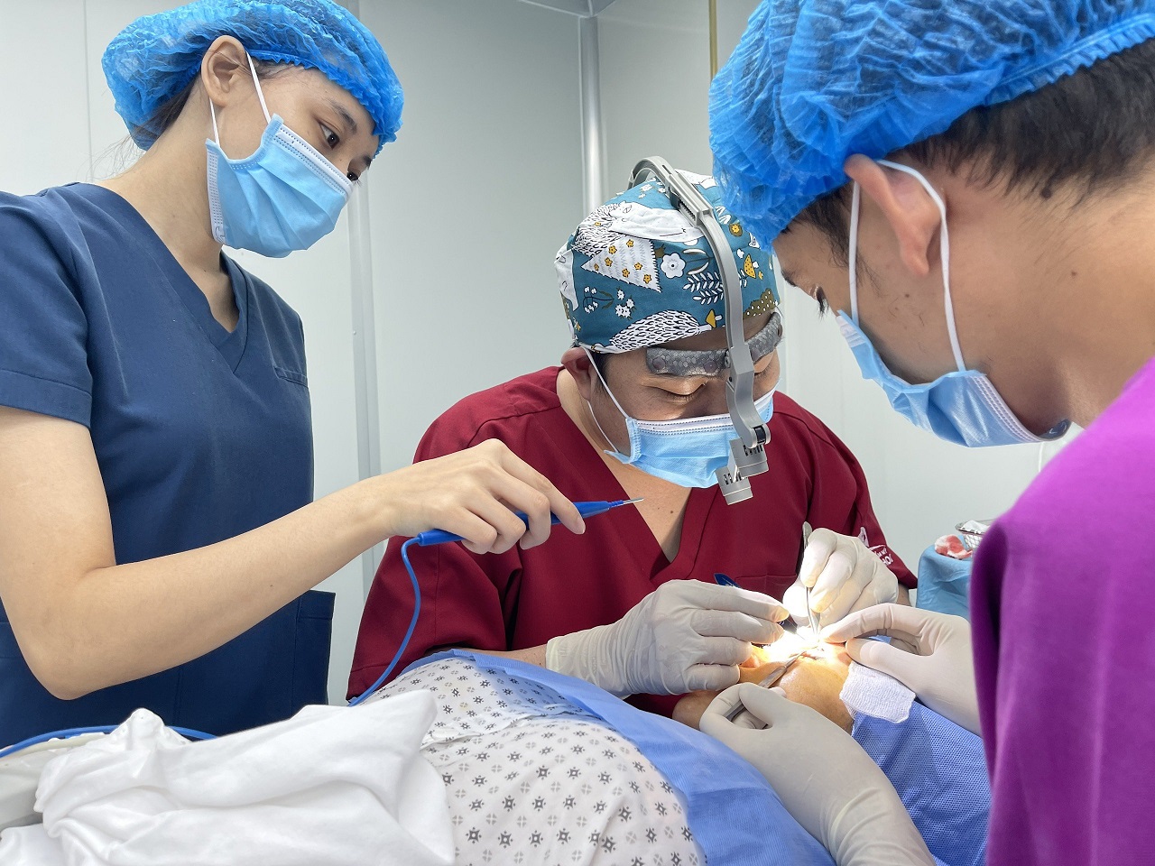Quy trình thực hiện cắt mí Plasma 4in1