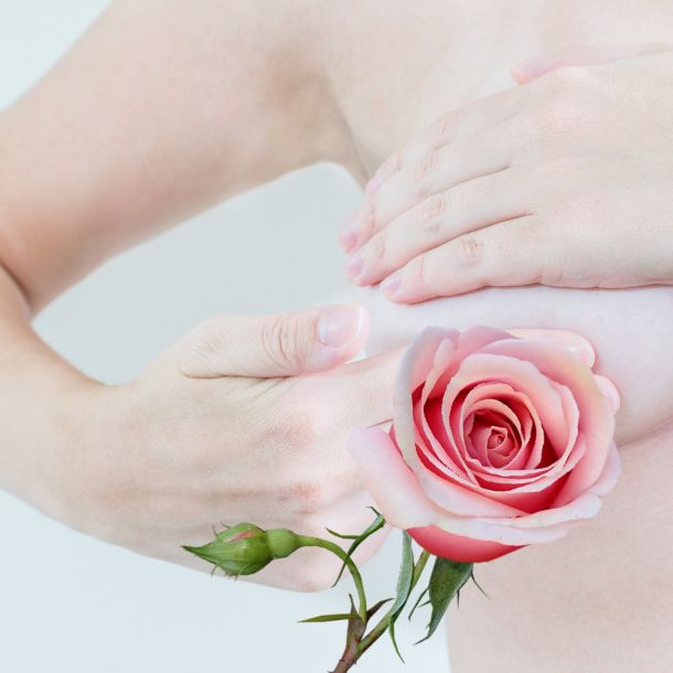 Laser làm hồng nhũ hoa: Giải pháp thẩm mỹ an toàn và hiệu quả 4 Laser làm hồng nhũ hoa là gì?