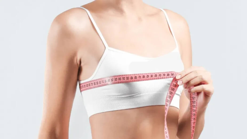 Cải thiện ngực lép tập trung bằng nâng ngực nội soi túi độn silicone