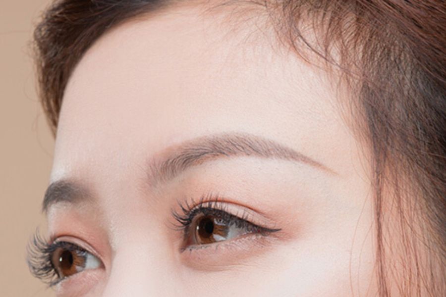 Phun mí thẩm mỹ - Bí quyết sở hữu đôi mắt cuốn hút 7