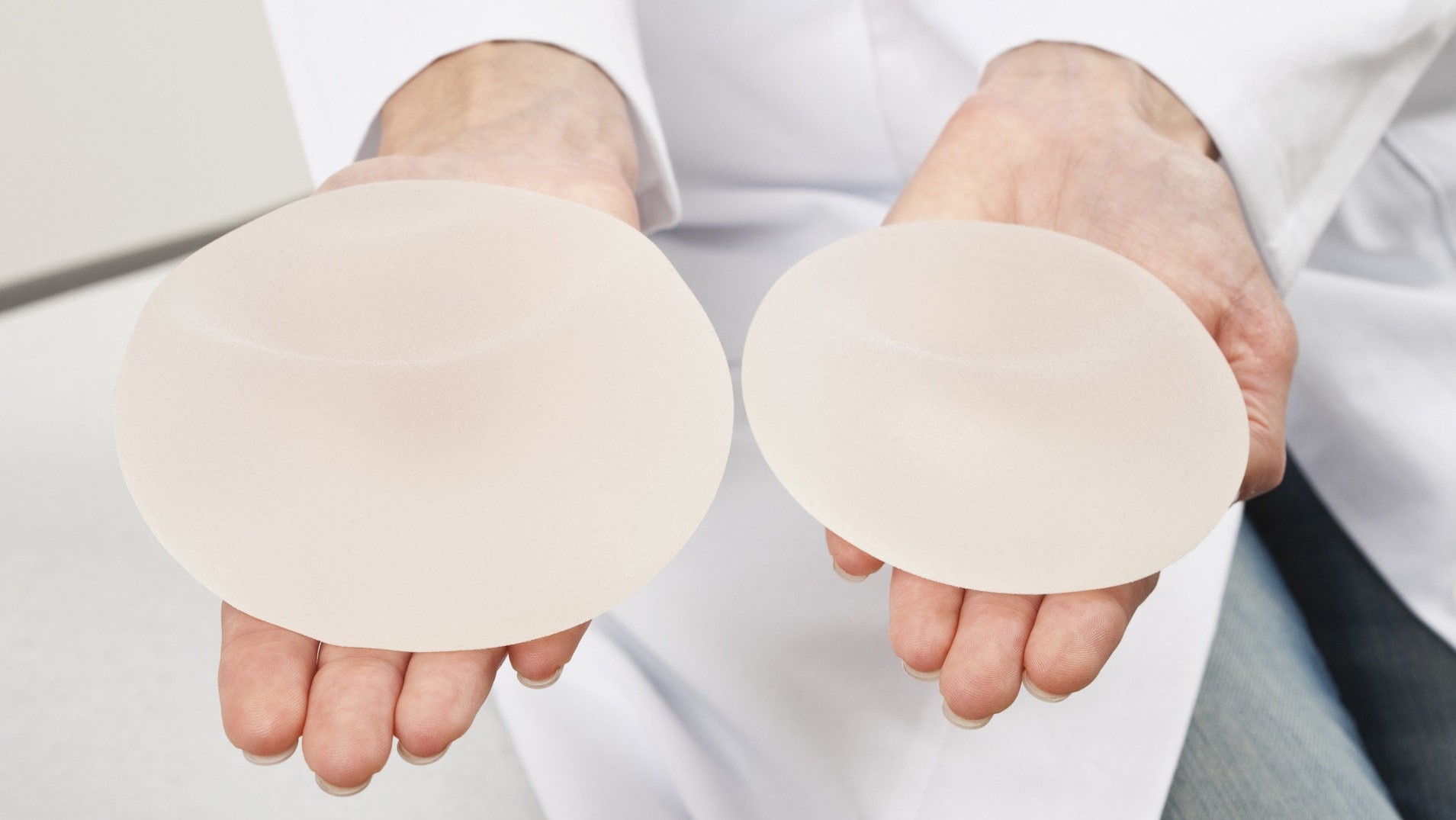 Nâng ngực Nano Chip an toàn – Phương pháp nâng ngực hiện đại 4 Nâng ngực Nano Chip an toàn là gì?