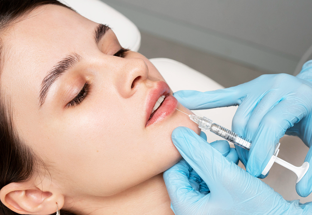Làm môi căng mọng bằng filler: Bí quyết sở hữu đôi môi quyến rũ tự nhiên 4 Filler làm môi là gì và cơ chế hoạt động
